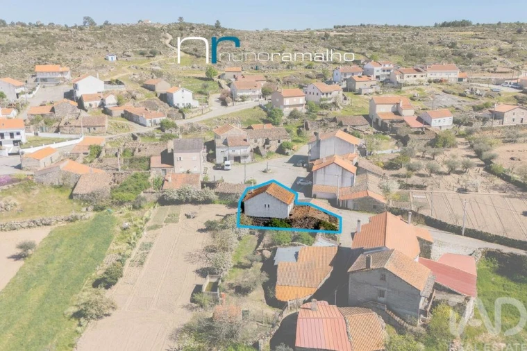 Moradia T3 para Venda em Vascoveiro Foto 4