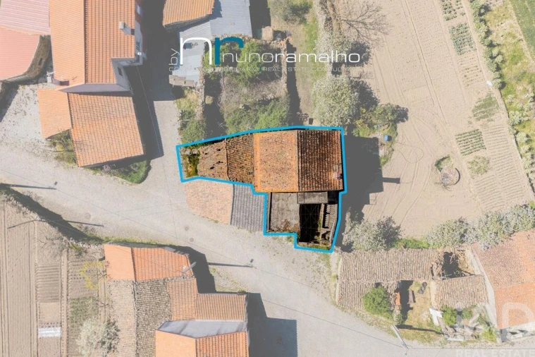 Moradia T3 para Venda em Vascoveiro Foto 3