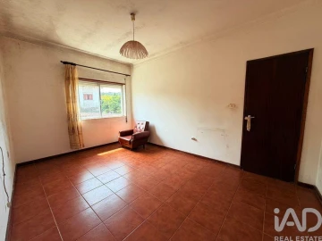 Moradia T3 para Venda em Torre e Vila Mou