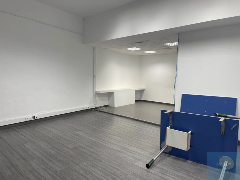 Escritório para Venda em Algés, Linda-A-Velha e Cruz Quebrada-Dafundo Foto 8