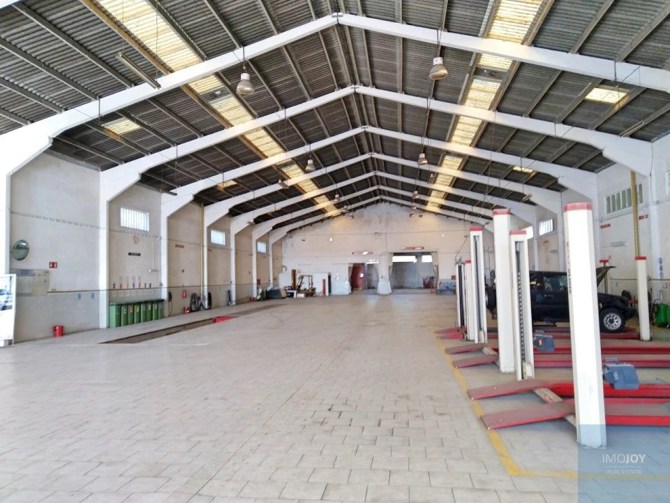 Armazém para Arrendamento em Maceda Foto 3