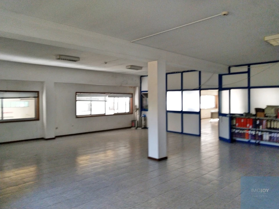 Armazém para Arrendamento em Maceda Foto 10