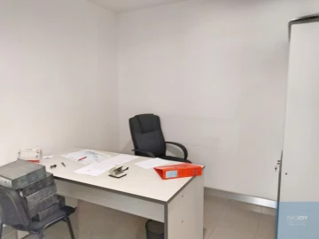 Armazém para Arrendamento em Maceda