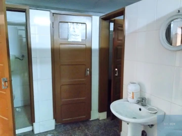 Armazém para Arrendamento em Maceda