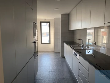 Apartamento T3 para Venda em Cedofeita, Santo Ildefonso, Sé, Miragaia, São Nicolau e Vitória