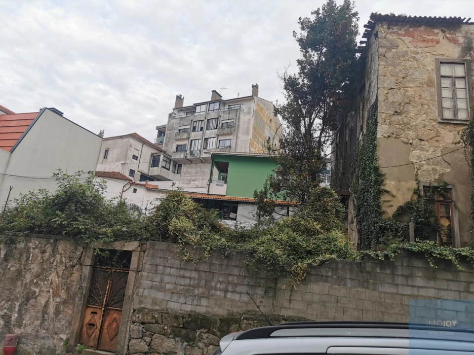 Prédio para Venda em Santa Marinha e São Pedro da Afurada Foto 3