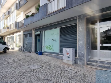 Loja para Venda em Nossa Senhora do Pópulo, Coto e São Gregório
