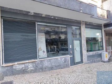 Loja para Venda em Nossa Senhora do Pópulo, Coto e São Gregório