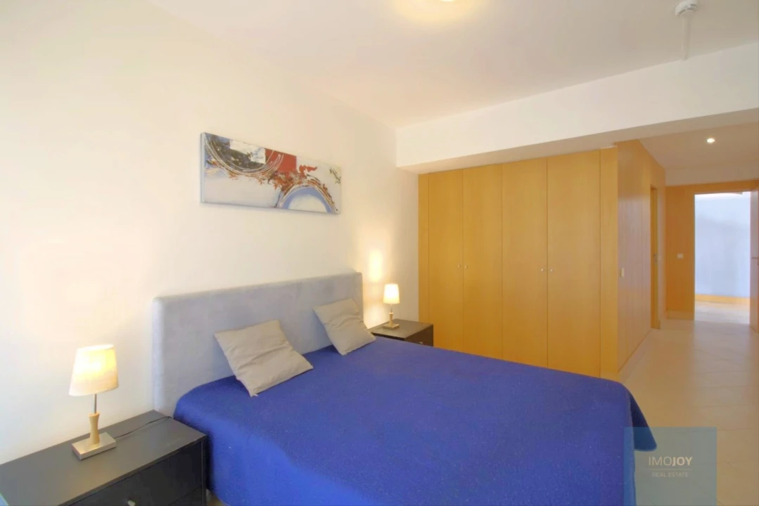 Apartamento T4 para Venda em Portimão Foto 22
