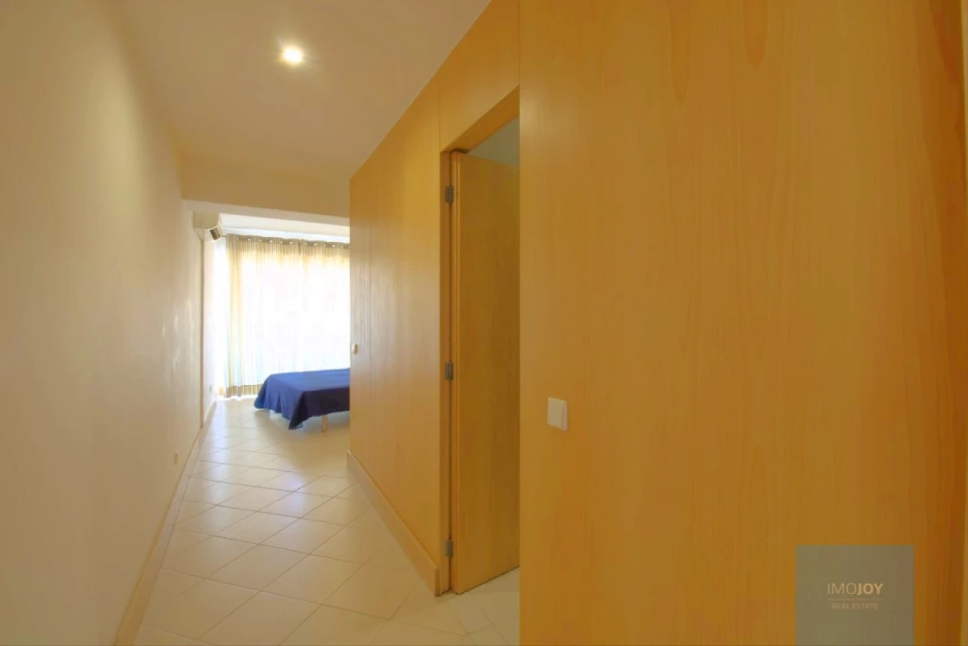 Apartamento T4 para Venda em Portimão Foto 23