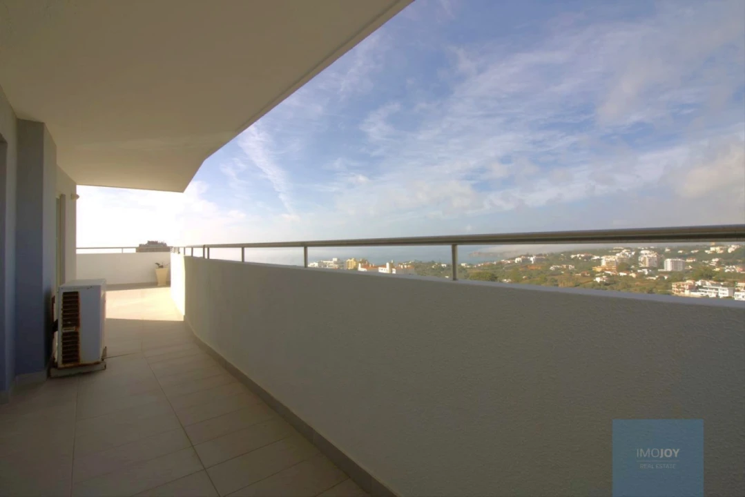 Apartamento T4 para Venda em Portimão Foto 39