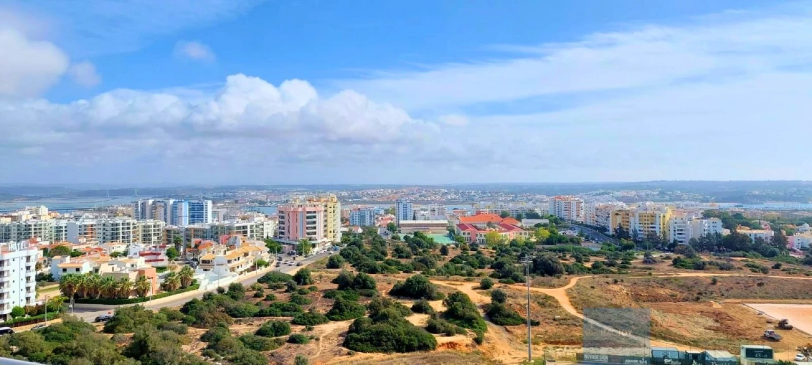 Apartamento T4 para Venda em Portimão Foto 48