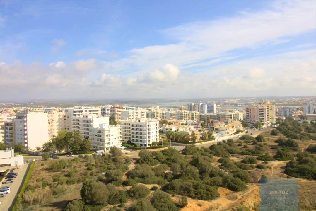 Apartamento T4 para Venda em Portimão Foto 56