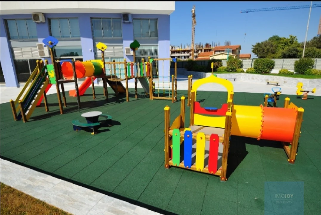 Apartamento T4 para Venda em Portimão Foto 66