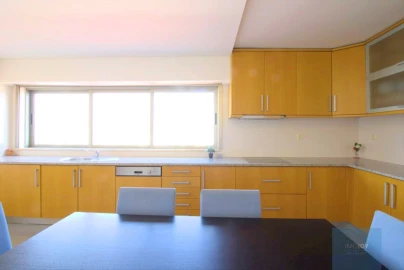 Apartamento T4 para Venda em Portimão