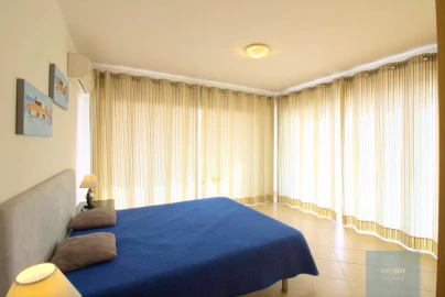 Apartamento T4 para Venda em Portimão