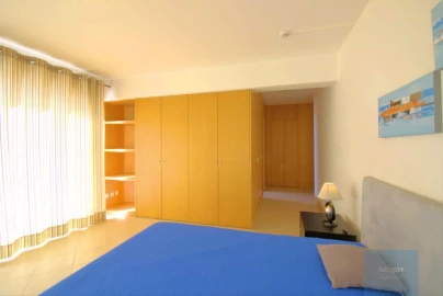 Apartamento T4 para Venda em Portimão