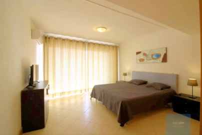 Apartamento T4 para Venda em Portimão