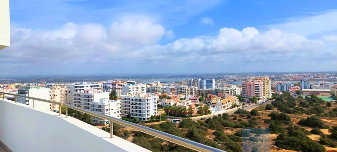 Apartamento T4 para Venda em Portimão Foto 47