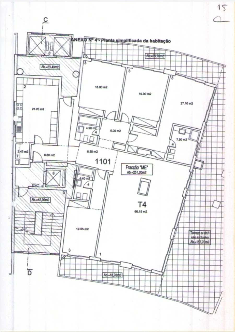 Apartamento T4 para Venda em Portimão Foto 74