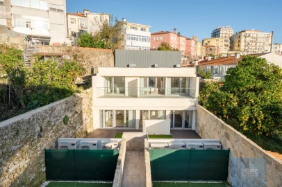 Apartamento T1 para Venda em Santa Marinha e São Pedro da Afurada