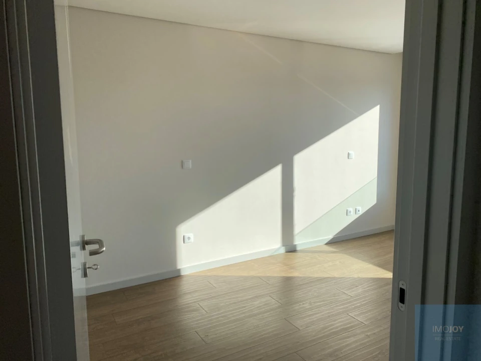 Apartamento T4 para Venda em Cedofeita, Santo Ildefonso, Sé, Miragaia, São Nicolau e Vitória Foto 9