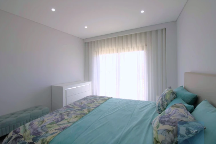 Apartamento T3 para Venda em Quelfes Foto 21