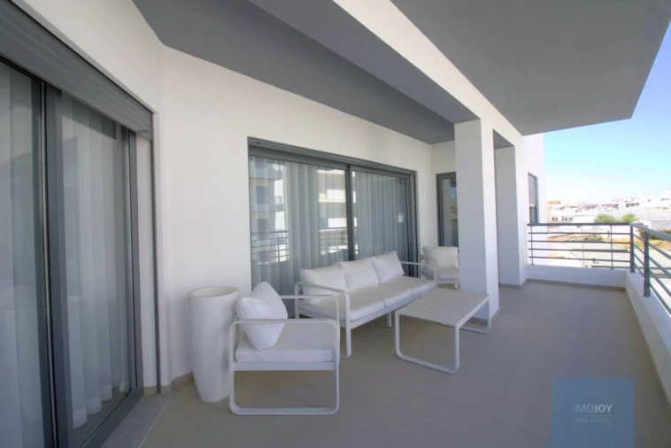 Apartamento T3 para Venda em Quelfes Foto 28