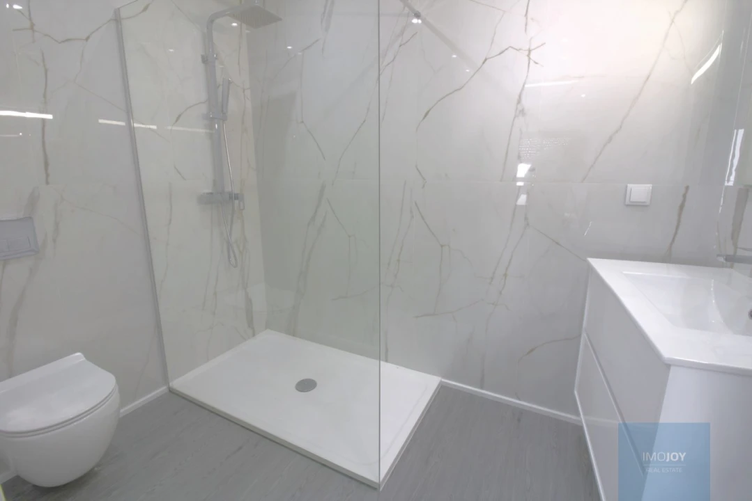 Apartamento T3 para Venda em Quelfes Foto 22