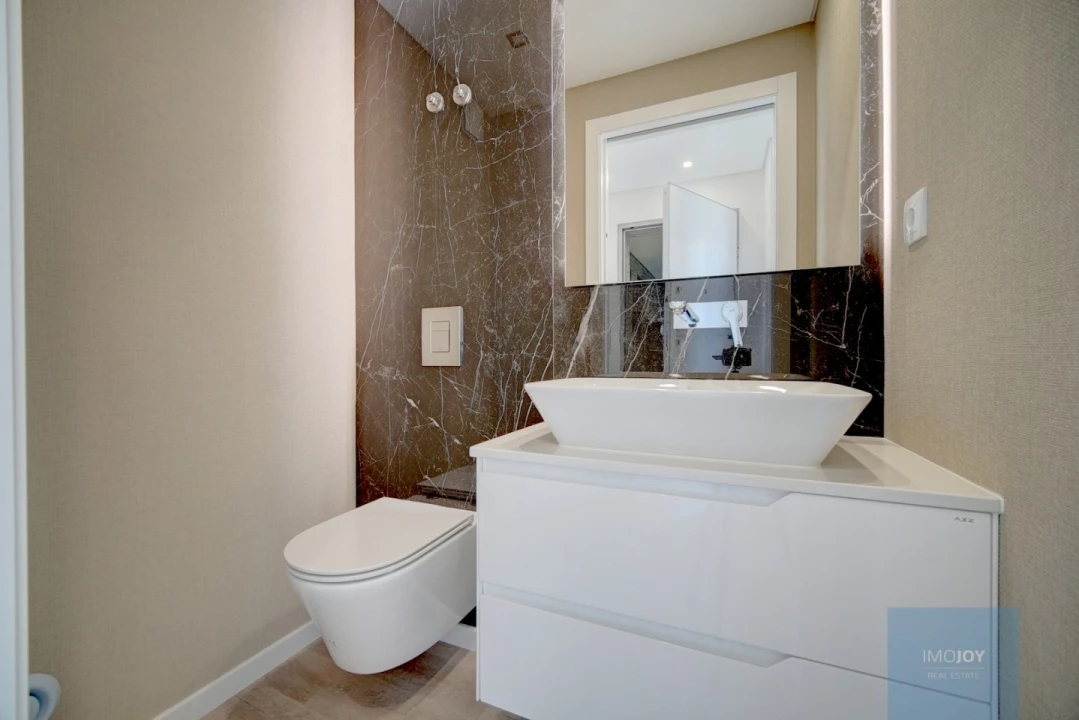 Apartamento T3 para Venda em Carcavelos e Parede Foto 16