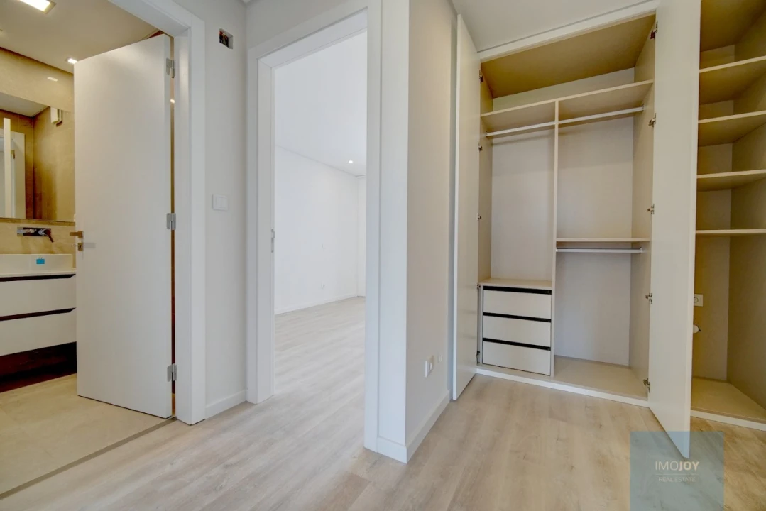 Apartamento T3 para Venda em Carcavelos e Parede Foto 20