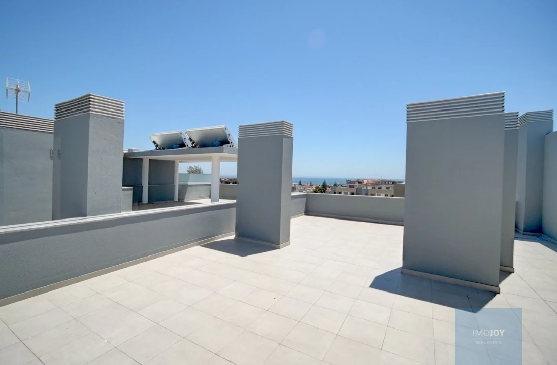 Apartamento T3 para Venda em Carcavelos e Parede Foto 2