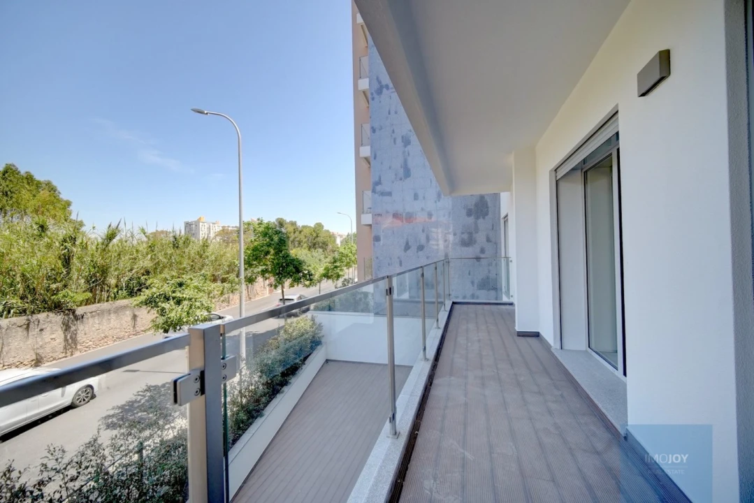 Apartamento T2 para Venda em Carcavelos e Parede Foto 3