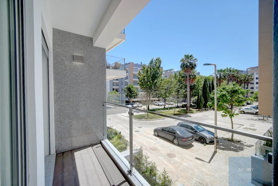 Apartamento T2 para Venda em Carcavelos e Parede Foto 8