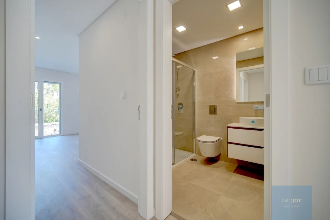 Apartamento T2 para Venda em Carcavelos e Parede Foto 12