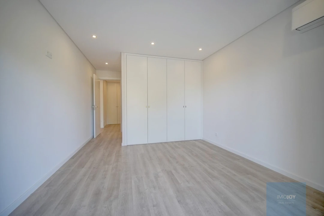 Apartamento T2 para Venda em Carcavelos e Parede Foto 15
