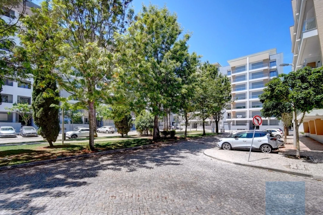 Apartamento T2 para Venda em Carcavelos e Parede Foto 27