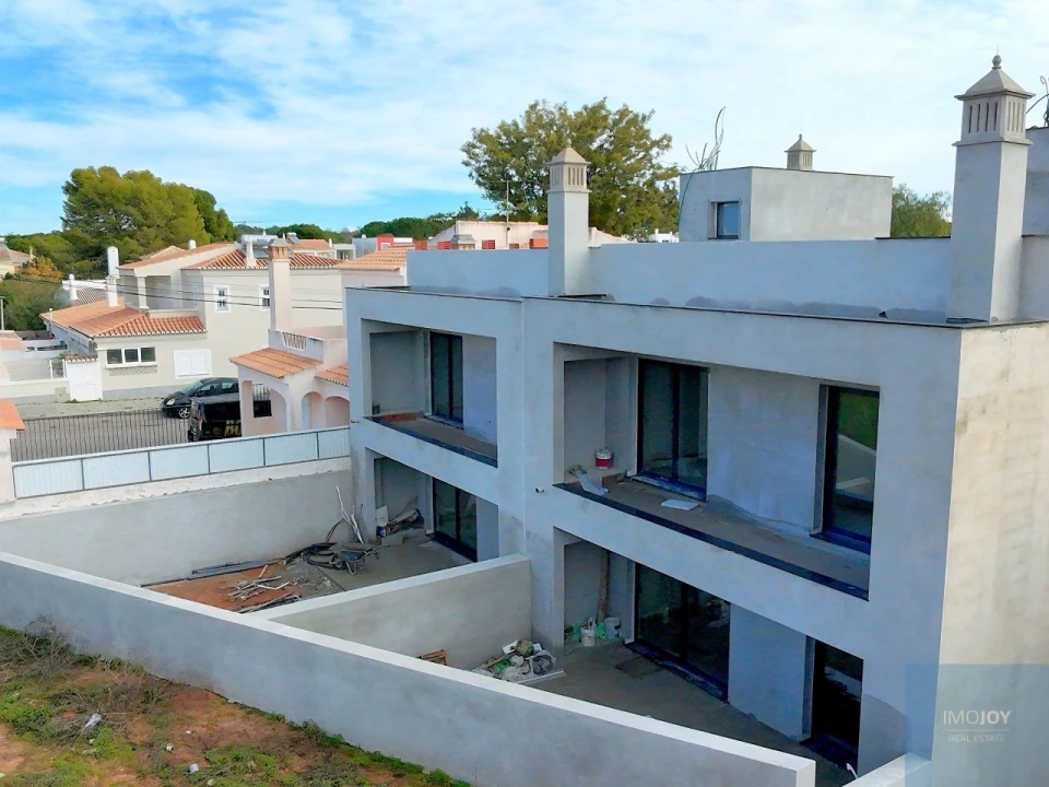 Moradia T3 para Venda em Alvor Foto 61