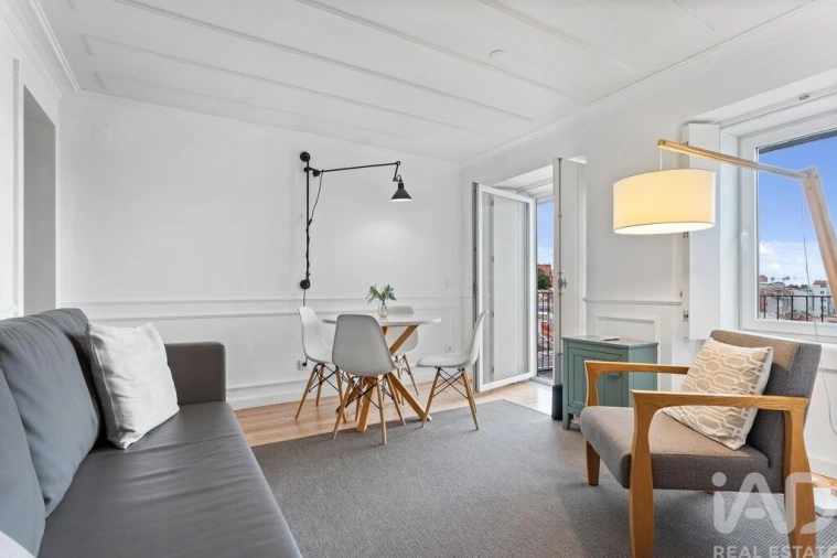 Apartamento T1 para Arrendamento em Misericórdia Foto 6