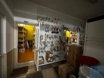 Armazém para Venda em Portimão