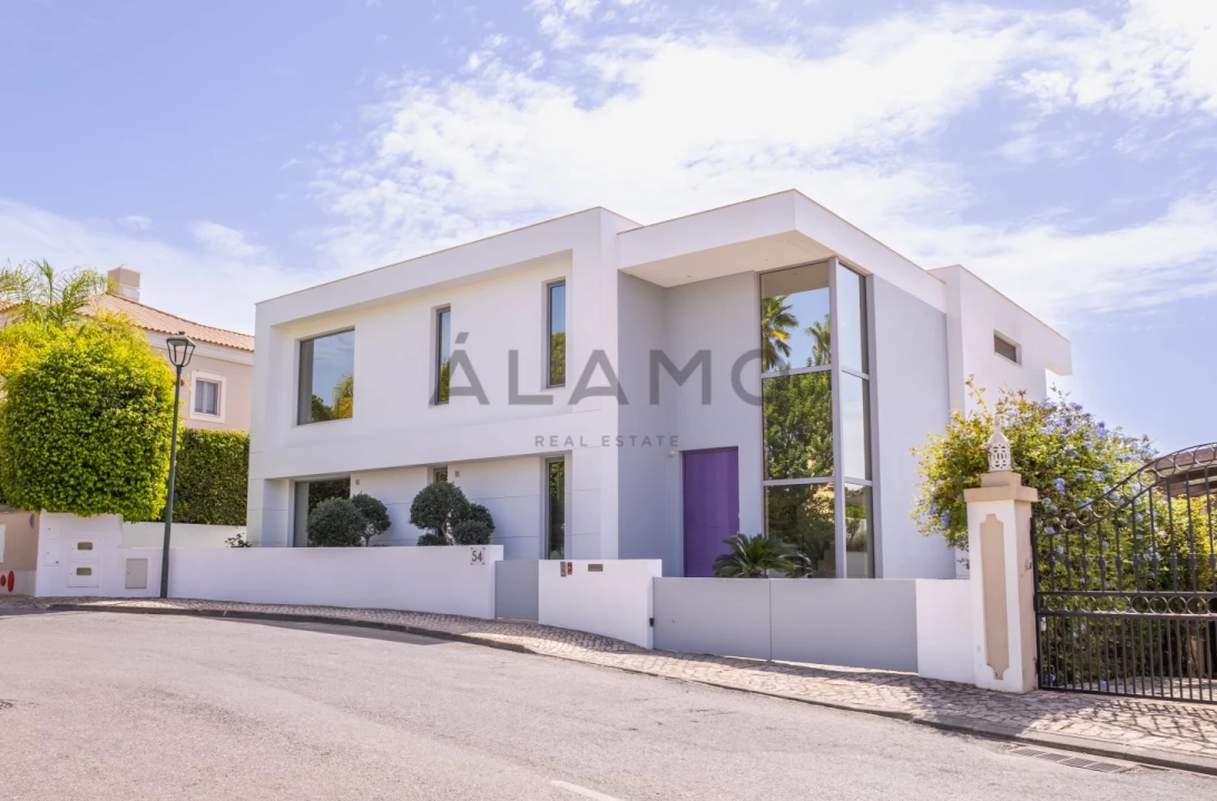 Moradia T3 para Venda em Almancil Foto 1