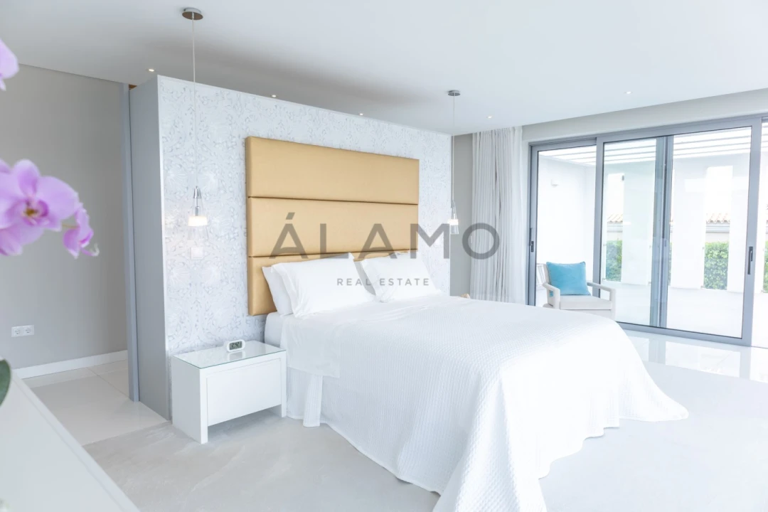 Moradia T3 para Venda em Almancil Foto 16