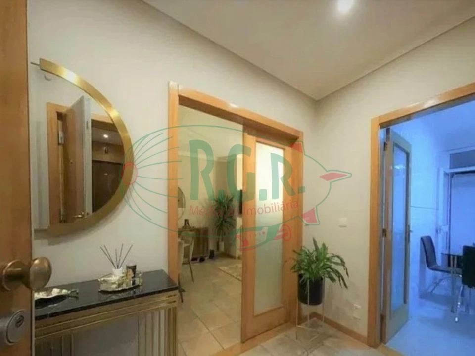 Apartamento T2 para Arrendamento em Fânzeres e São Pedro da Cova Foto 4