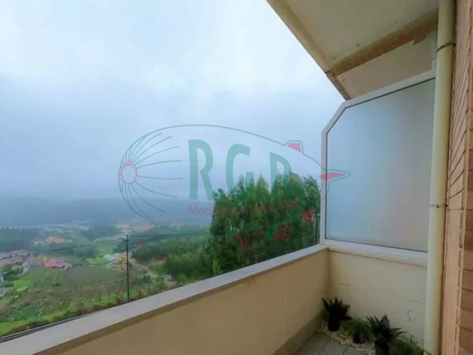Apartamento T2 para Arrendamento em Fânzeres e São Pedro da Cova Foto 15