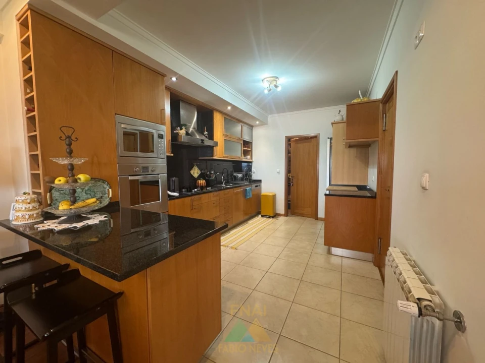 Moradia T3 para Venda em Paço Foto 13