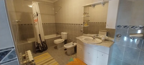 Moradia T3 para Venda em Oleiros