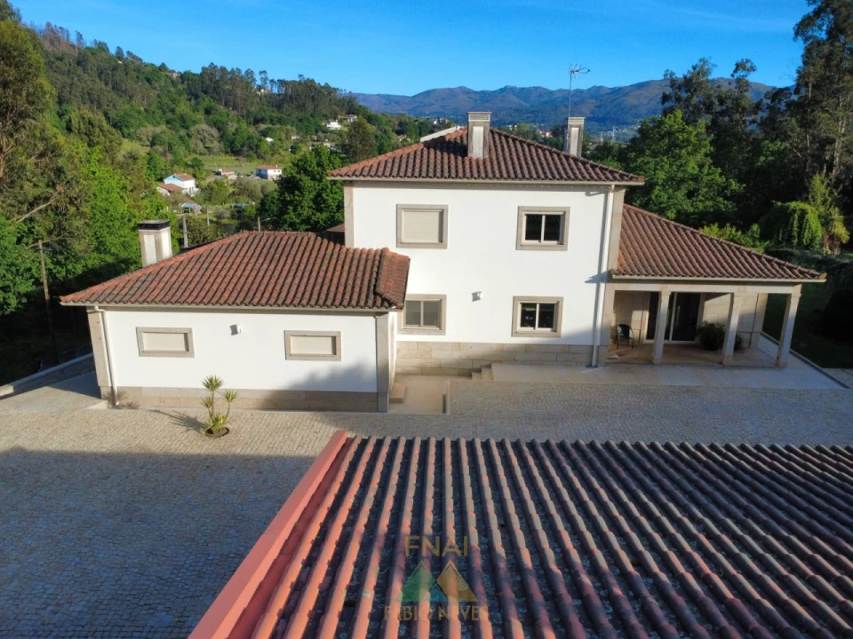 Moradia T4 para Venda em Vale Foto 15