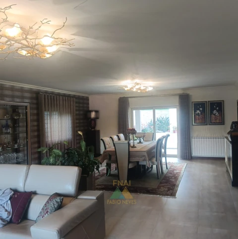 Moradia T4 para Venda em Vale