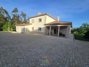 Moradia T4 para Venda em Vale