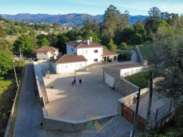 Moradia T4 para Venda em Vale